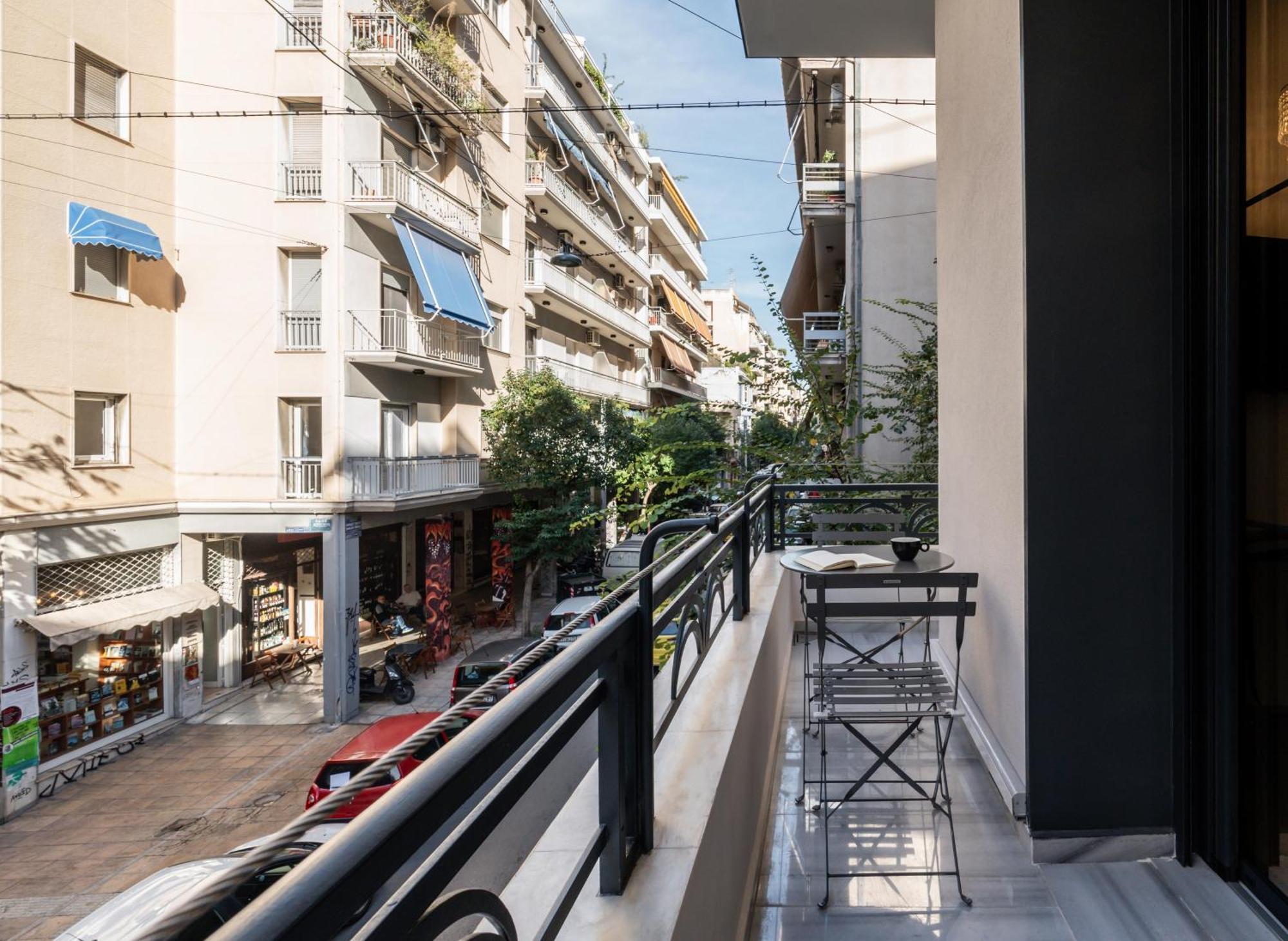 Luxury Bauhaus Athens Apartment Bagian luar foto