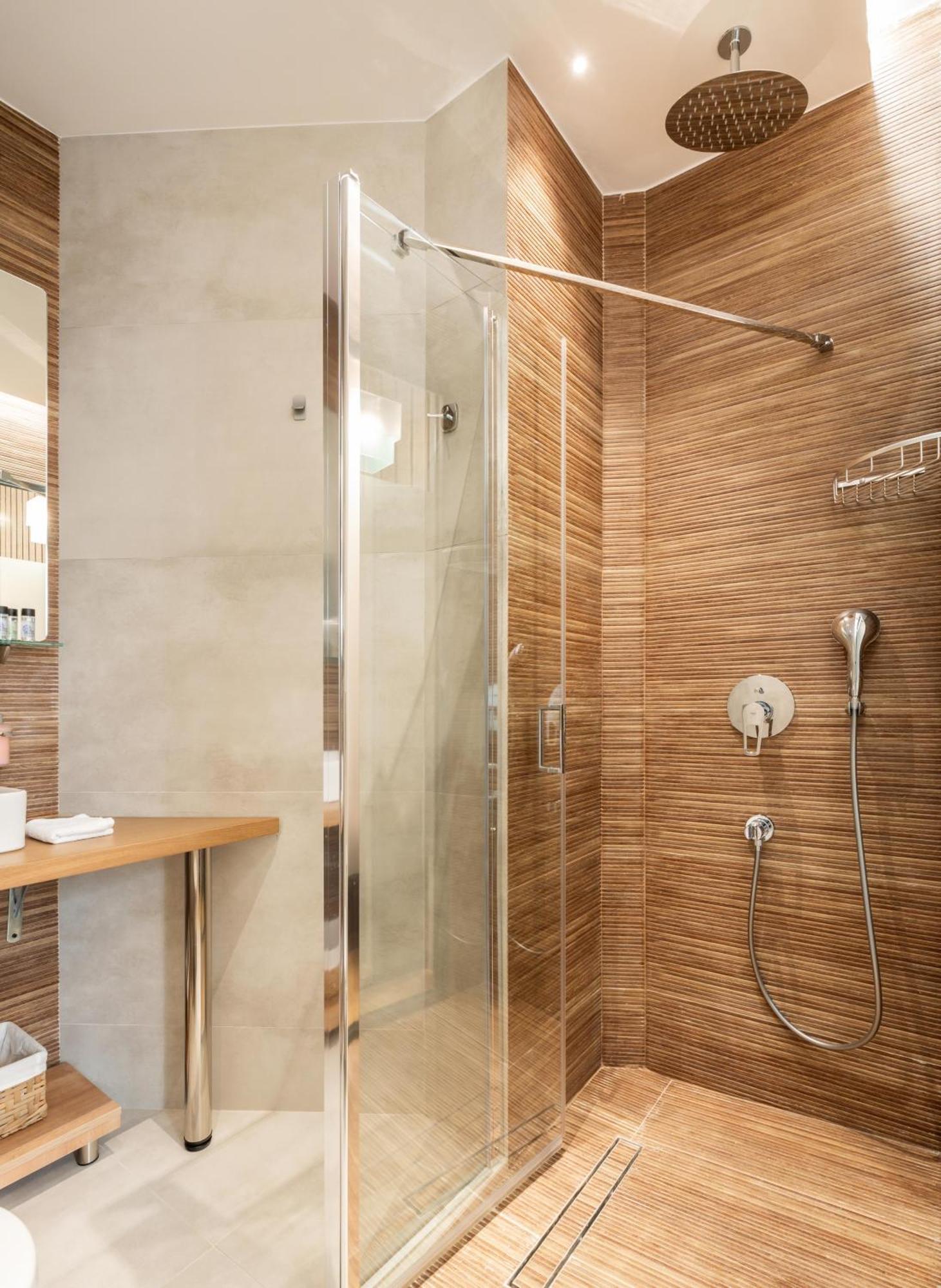 Luxury Bauhaus Athens Apartment Bagian luar foto