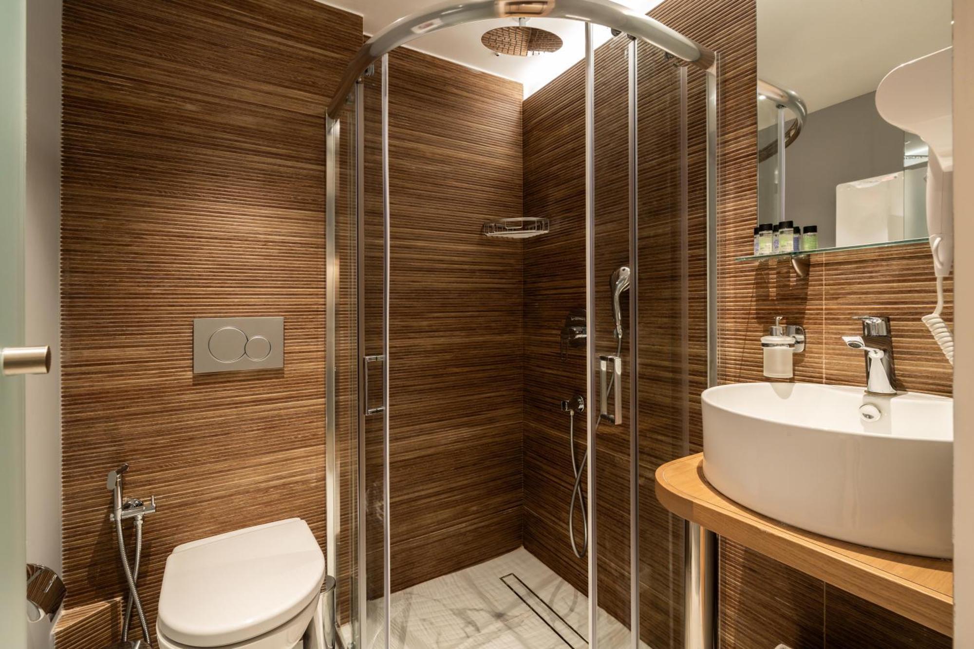 Luxury Bauhaus Athens Apartment Bagian luar foto