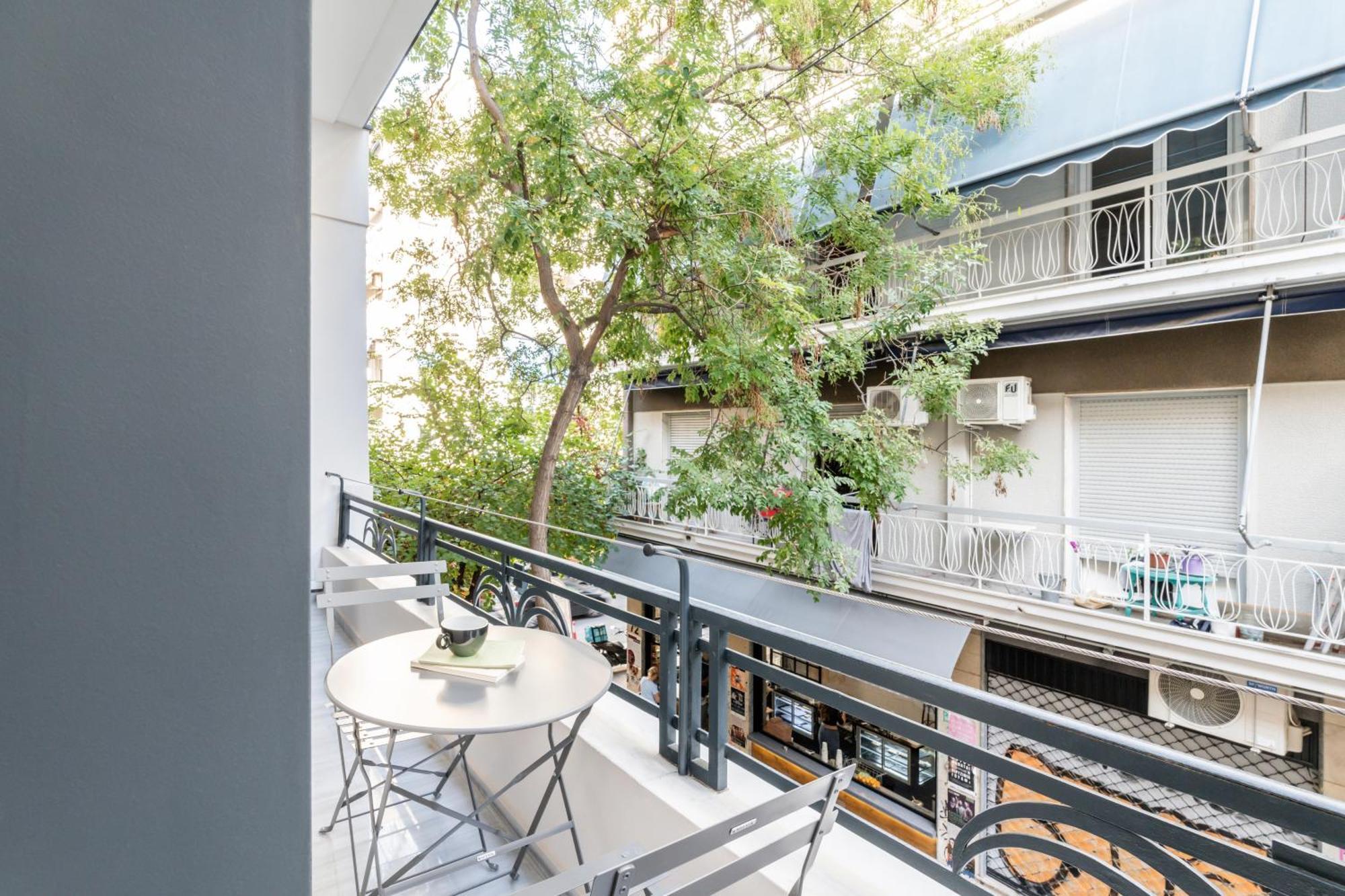 Luxury Bauhaus Athens Apartment Bagian luar foto